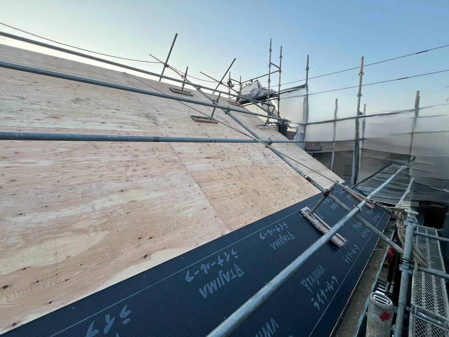 野地板 針葉樹合板ラーチ12mm タジマニューライナールーフィング